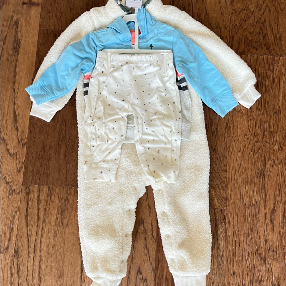 Kids outfit size 6/9 months